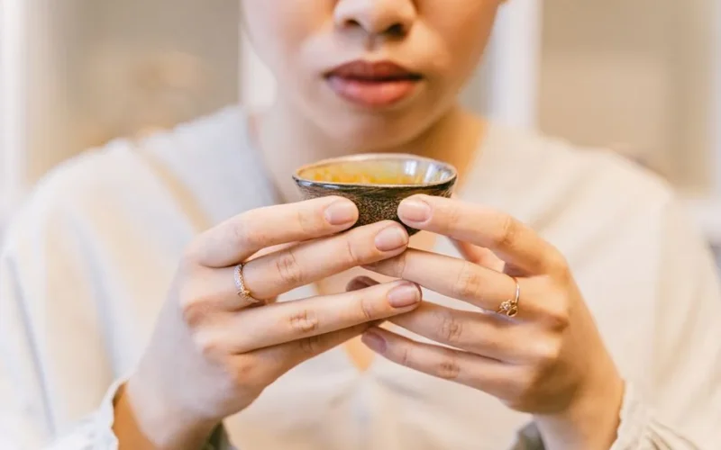 7 naturalnych adaptogenów, które pomogą Ci zarządzać stresem i zmęczeniem
