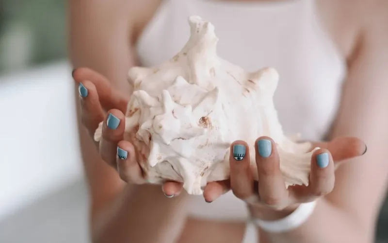 Błękitne Paznokcie: 40 Najmodniejszych Inspiracji na Manicure 2026