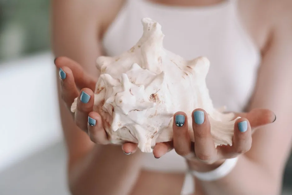 Błękitne Paznokcie: 40 Najmodniejszych Inspiracji na Manicure 2026