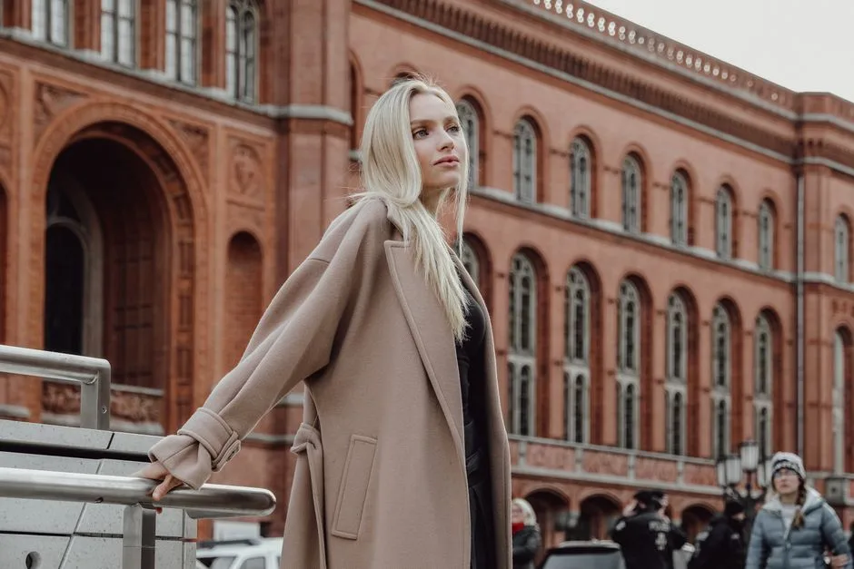 Farbowanie włosów blond - 7 sekretów idealnego odcienia bez żółci