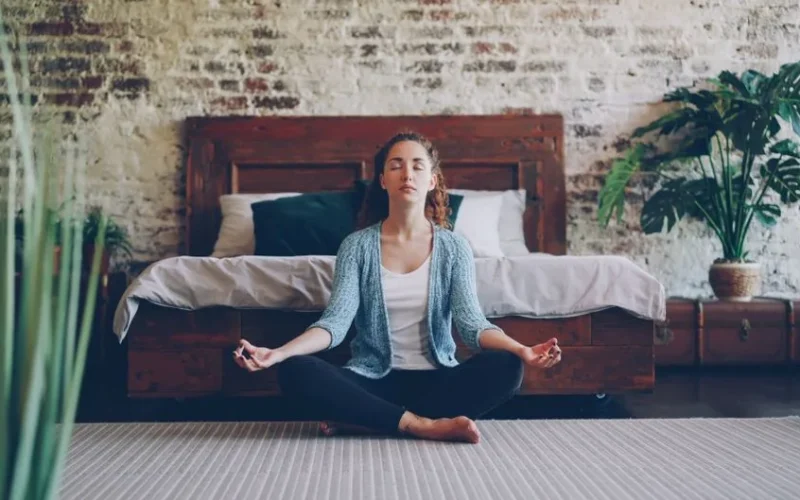 Kącik mindfulness w domu: 3 kroki do strefy ciszy