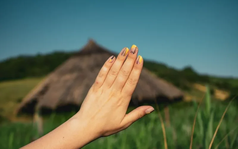 Paznokcie Jesienne Inspiracje: 20 Stylizacji, Które Musisz Wypróbować