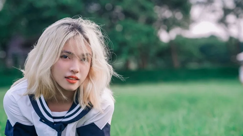 Krótka Fryzura Blond 2025: 50 Modnych Inspiracji i Porad