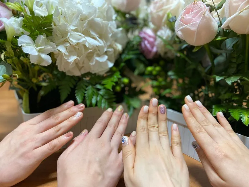 Pastelowe paznokcie 2026: 5 inspiracji na modny manicure