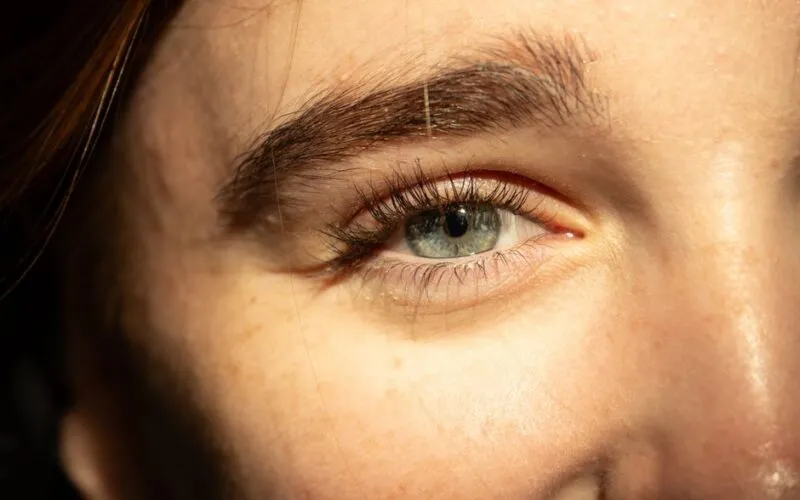 Jak Zrobić Makijaż Smoky Eyes Krok Po Kroku? Kompletny Poradnik Dla Początkujących