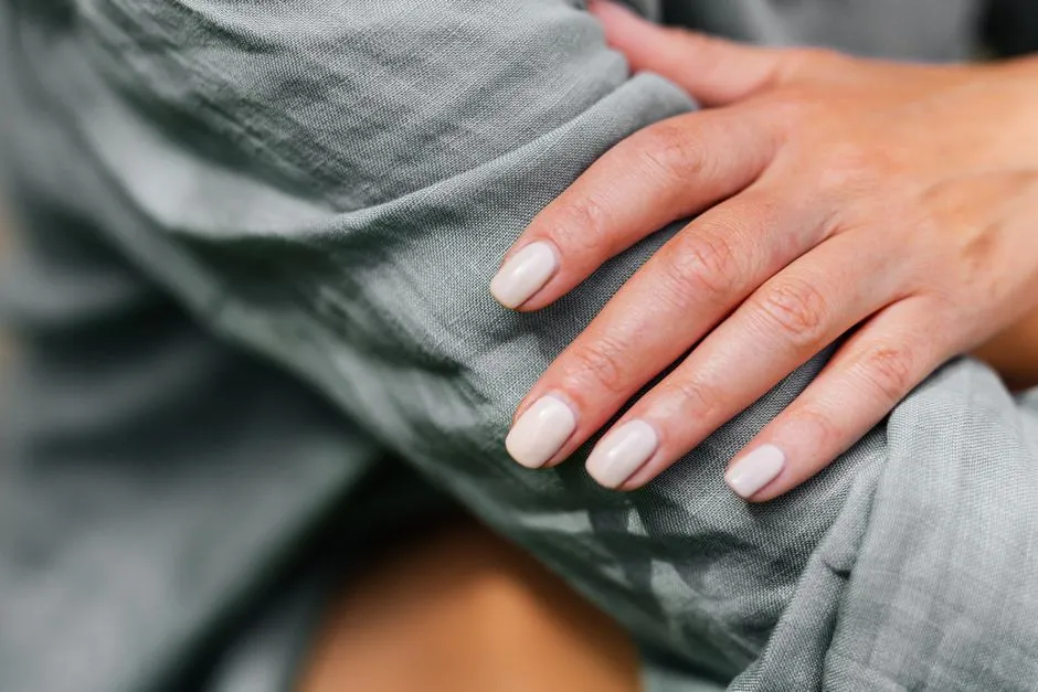 Paznokcie Beżowe 2026: Kompletny Przewodnik po Modnym Manicure