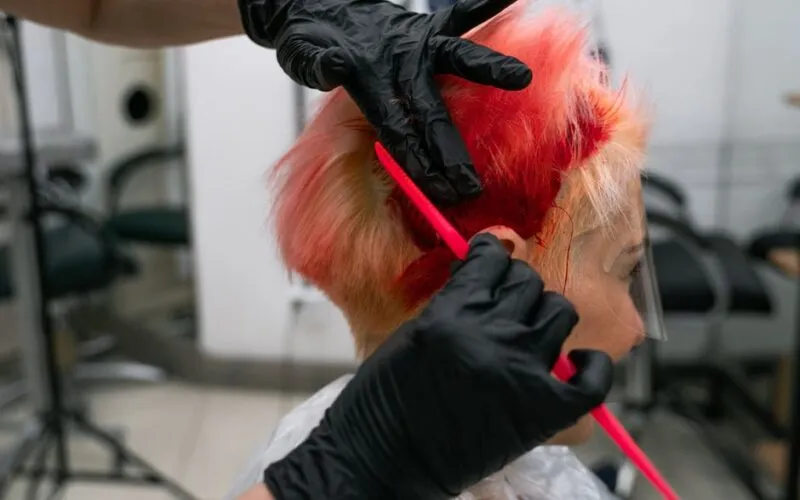 Flamboyage Blond: Kompletny Przewodnik po Efektownej Koloryzacji