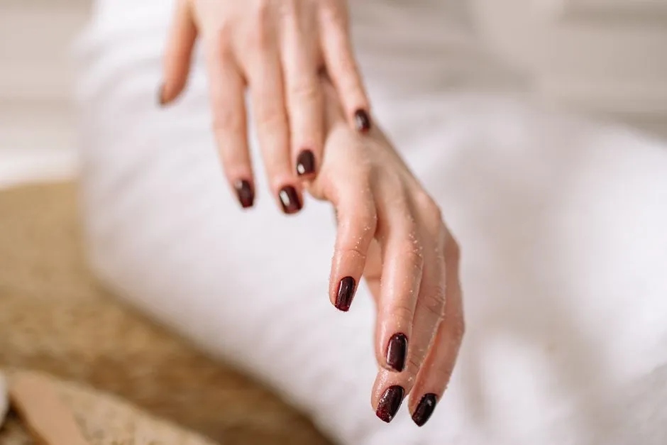 Brąz Paznokcie 2026: 50 Eleganckich Inspiracji na Modny Manicure