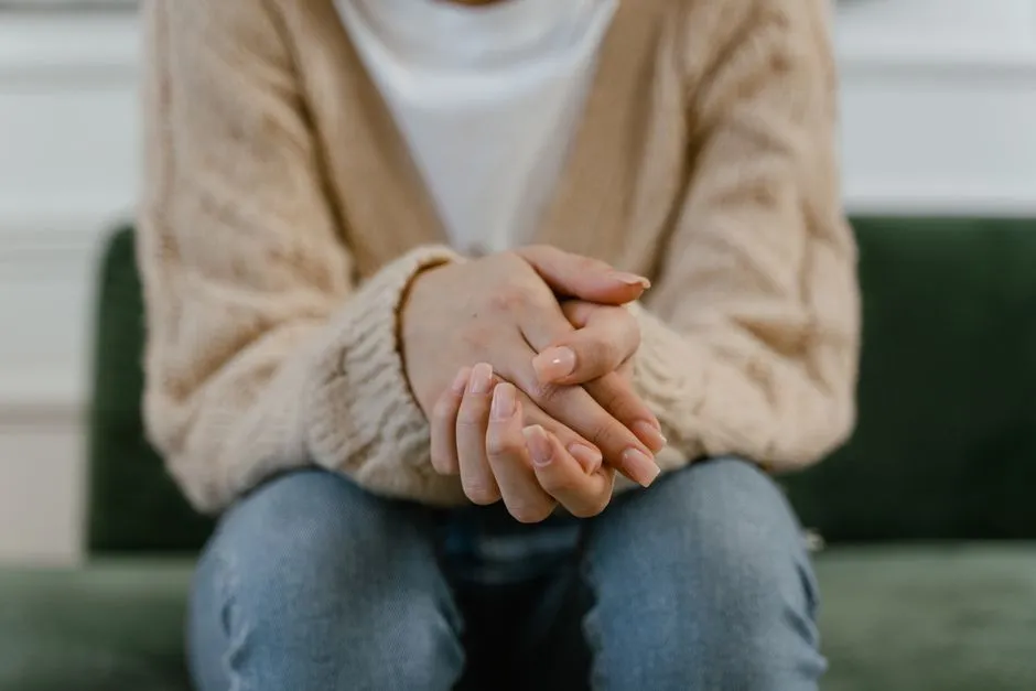 Paznokcie na Święta 2025: 30 Najmodniejszych Inspiracji na Manicure