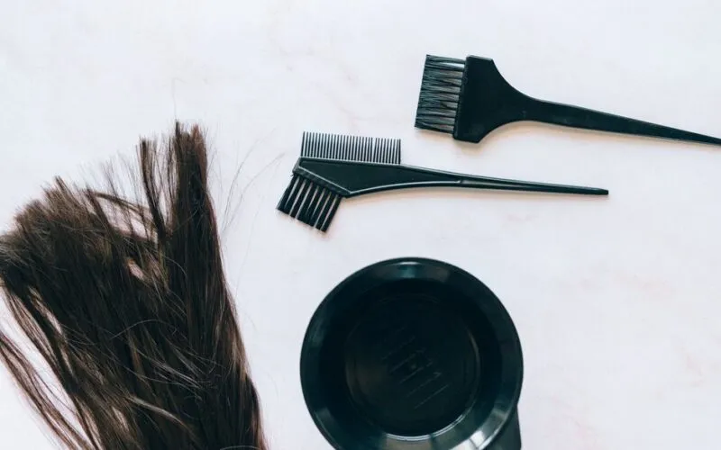 Farba do włosów beżowy blond – 5 najlepszych produktów w 2026 roku