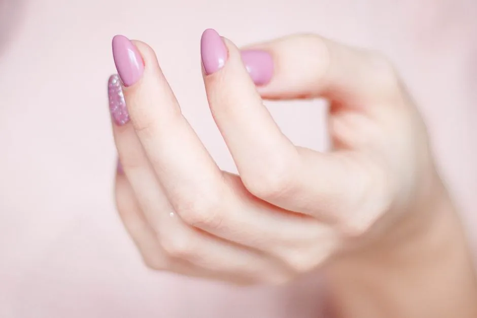 Paznokcie z Brokatem Ombre: 50+ Najmodniejszych Inspiracji na Każdą Okazję