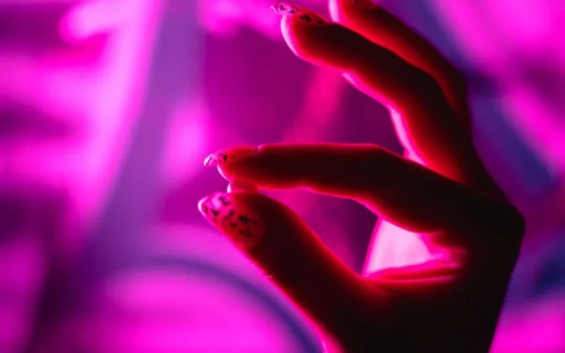 Paznokcie Neonowe Pomarańczowe: 30 Gorących Inspiracji na Lato 2026